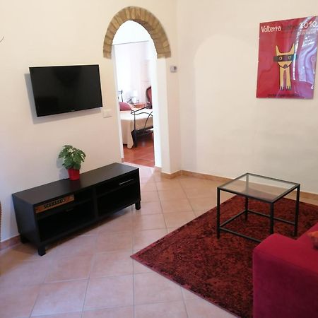 Appartamento Casa Mosaico โวลแตร์รา ภายนอก รูปภาพ